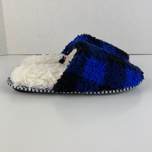 Size 8 Blue Plaid MUK LUKS Faux Shearling Scuff Slippers - Picture 2 of 8